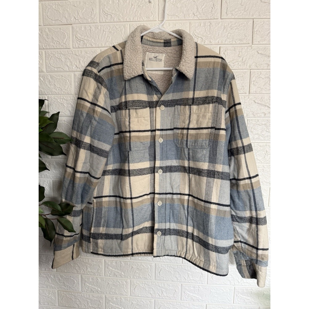 Hollister Flannel Sherpa Lined Women's Jacket. Size L Blue Plaid Button Up